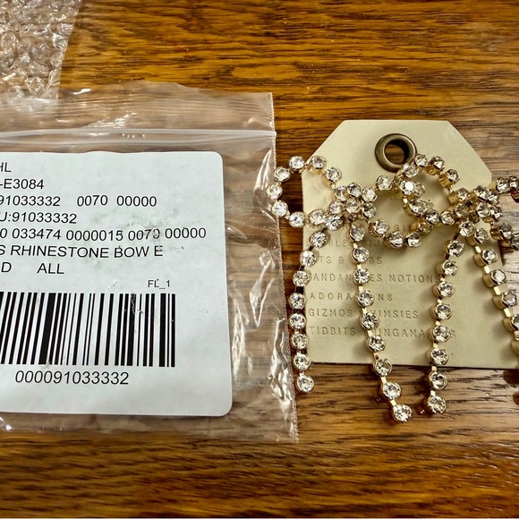 NWT Anthropologie Crystal Bow Earrings - Picture 2 of 2